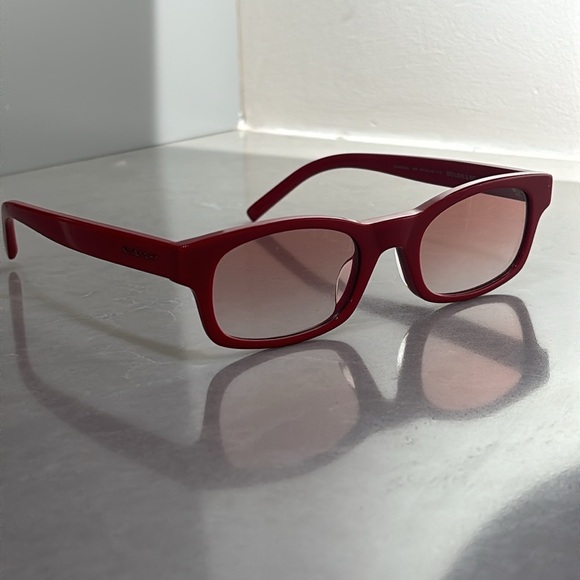 AUTHENTIC Givenchy Wayfair Red Rectangle Tinted Sunglasses - Picture 1 of 10